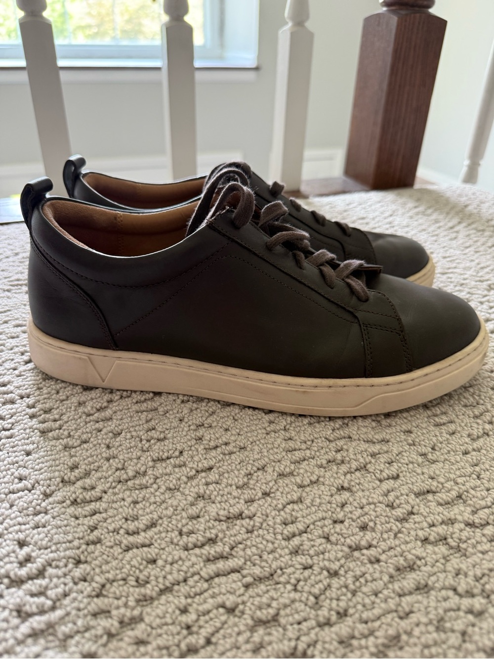 Vionic Men’s Brown Leather Sneakers - size 9. Worn Once
